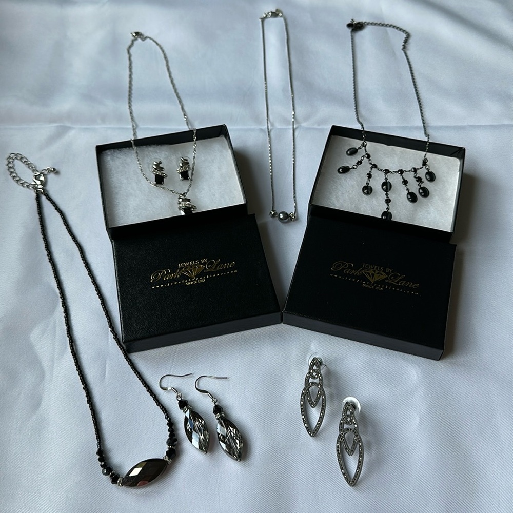 Silver & Black Jewelry Grouping - 2 necklace/earring sets plus 3 separate pieces